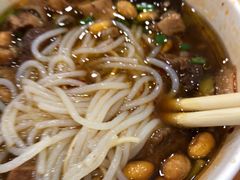 -覃肥叔桂林米粉(粮道街店)