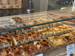 -VERIE BAKEHOUSE