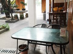 露天位-李东农庄(中南百草园地标店)