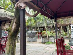 -土砂锅生态山庄·非遗砂锅雅鱼