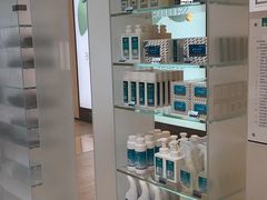 -福奈特洗衣·洗鞋·奢侈品护理(苏河湾店)