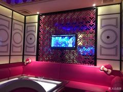 -V SHOW max KTV(粉巷店)