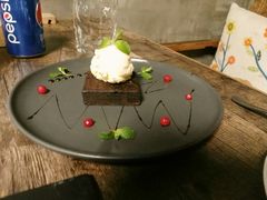 -HIGH FIVE哈福手工汉堡(桂林路店)