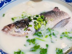 -南京金牛湖巨碗鱼头