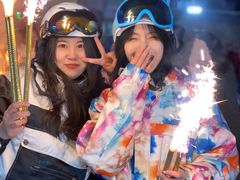 -采薇庄园四季滑雪场