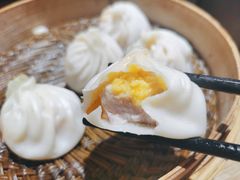 咸蛋黄小笼包-样样体面(宝安支路店)
