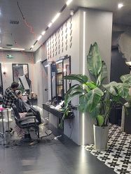 -老肖男士理发店