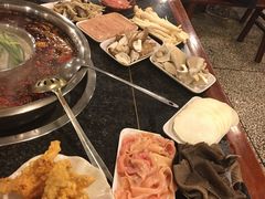 -邓莽子老火锅(中兴路总店)