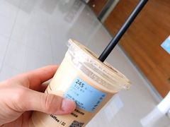 -瑞幸咖啡(艺树家工场店)