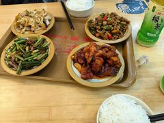 -泰润8号饭堂(闻喜路店)