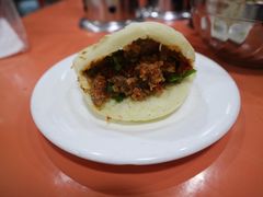 牛肉夹馍-代四孃牛华豆腐脑美味小食(总店)