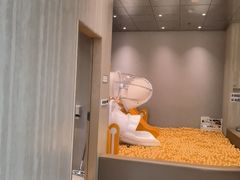 -龙格亲子游泳·水育早教运动中心(绿宝中心)