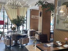 -樾餐厅泰式海鲜火锅(民歌湖店)