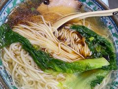 阿婆焖肉面-食惠里小笼包面馆(越秀店)