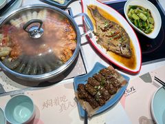 -黄记煌三汁焖锅(新佳丽江汉路店)