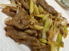 葱爆羊肉-清真宏玉祥黄门脸餐厅(华荫东里店)