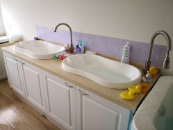 -海豚湾高端月子会所(黄浦店)