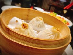 杭州蟹黄小笼包-老头儿油爆虾·知味杭州(爱琴海购物中心)