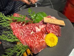 -山川小町·极番烧肉(新地假日广场店)