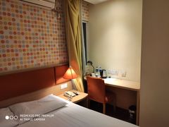 -如家酒店(上海外滩南京路人民广场地铁站店)
