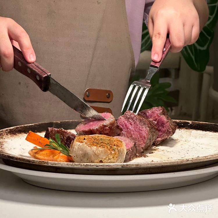 哈！每道菜都美到了我的心巴上！