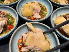 -鲜入唯煮·港式海鲜牛肉火锅(金宝街店)