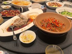 -艳阳天民俗村(公园路店)