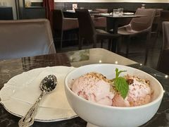 -LESCEDARS Brasserie Bistro香柏树