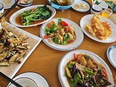 -鹤乡东北菜(崮山路店)