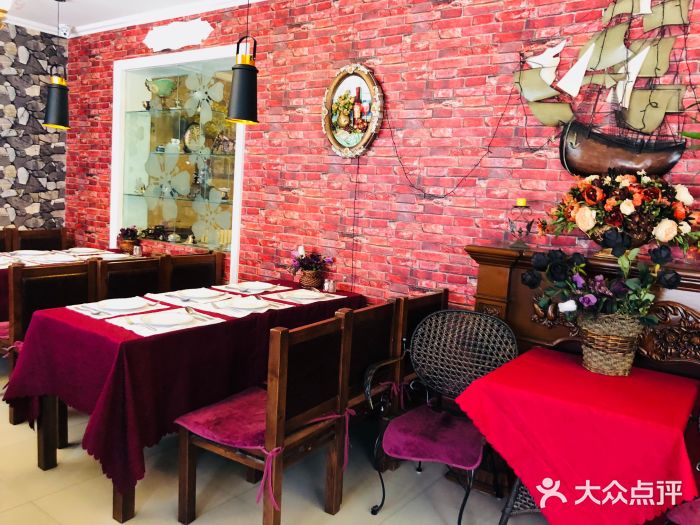92°C俄式厨房(中央大街店)大堂图片