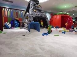 -meland亲子乐园·派对·研学(淄博万象汇店)