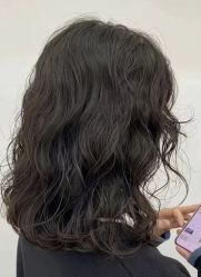 -iu潮牌·SALON
