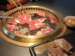 -铭牛烧肉·和牛海鲜自助(高新月牙湖店)