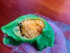 蛋黄肉松青团-许阿姨糕团店(南京总店)