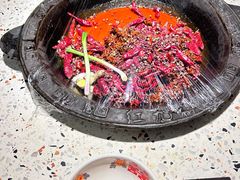 -红九格老火锅(三峡广场店)
