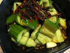凉拌黄瓜-巴厘龙虾·榜首油焖大虾(音乐学院·沿江酒馆店)