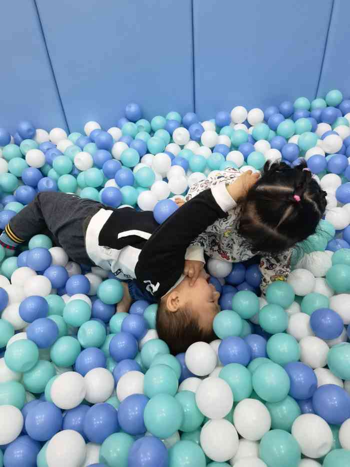 蓝蝶国际托育滨江园-"孩子在蓝蝶已经两周了,现在已经基本适应托.