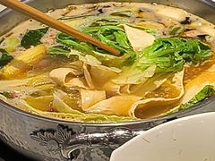 -七欣天香辣蟹火锅(闵行浦江欢乐颂店)