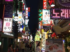 -BHC炸鸡(明洞总店)