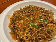 -老街坊美食汇(玉兰大街店)