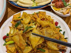 -九头鹰家宴(岳家嘴店)