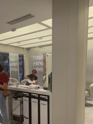 -PE SALON