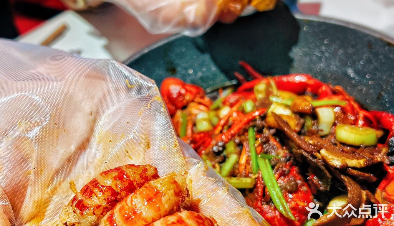 吃新鲜的小龙虾就来麻辣诱惑！🦞