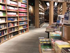 -覔书店(壹方城店)