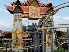 -七彩云南欢乐世界