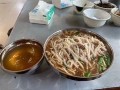 -正宗杨记普洱酸醋米线(总店)