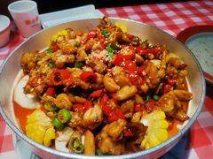 -辣小鲜·南昌大排档(船山路店)