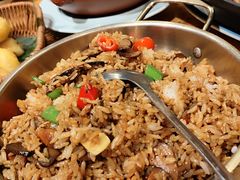 -老滇山寨•云南特色菜•地方菜•民族风情歌舞表演(金碧店)