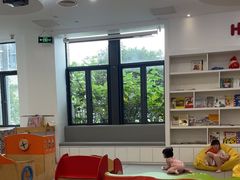 -龙格亲子游泳·水育早教运动中心(上虞钱江中心)