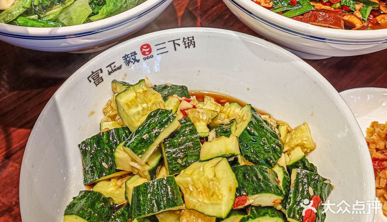 张家界特色三下锅,属实是有些费饭